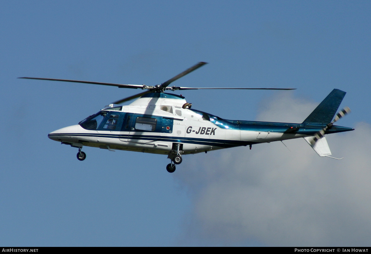 Aircraft Photo of G-JBEK | Agusta A-109C Max | AirHistory.net #293736