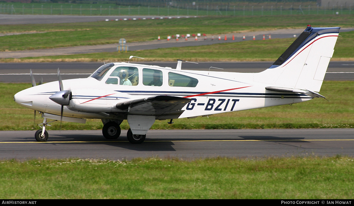 Aircraft Photo of G-BZIT | Beech B55 Baron (95-B55) | AirHistory.net #293737
