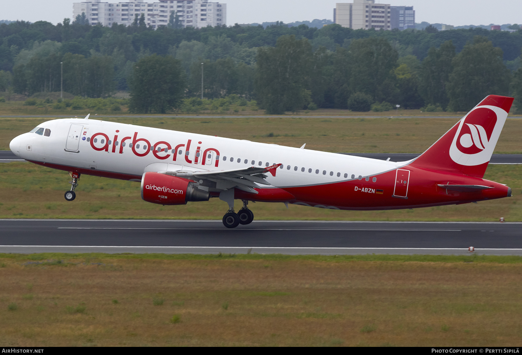 Aircraft Photo of D-ABZN | Airbus A320-216 | Air Berlin | AirHistory.net #293979