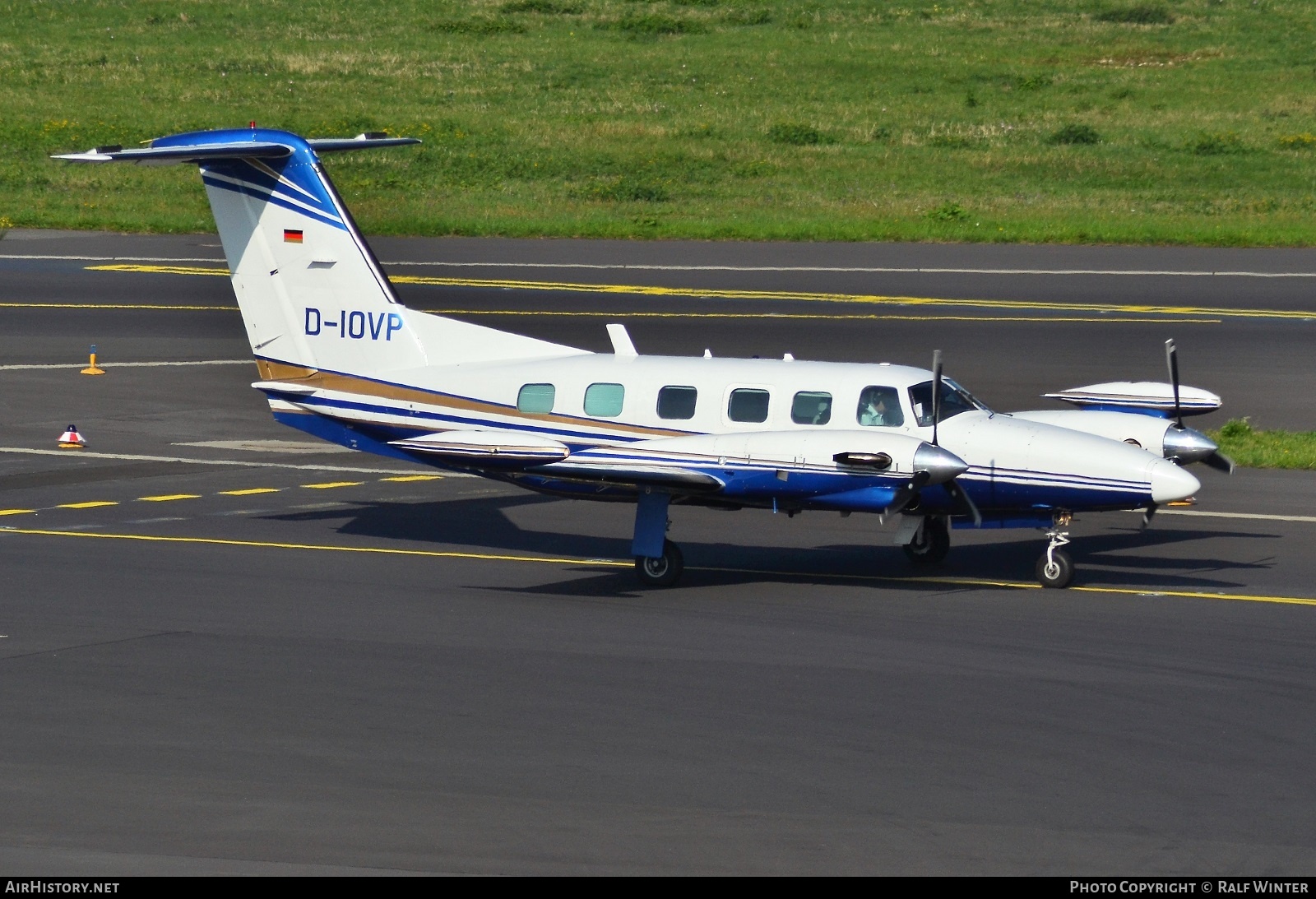 Aircraft Photo of D-IOVP | Piper PA-42-720 Cheyenne IIIA | Heli-Flight | AirHistory.net #294117