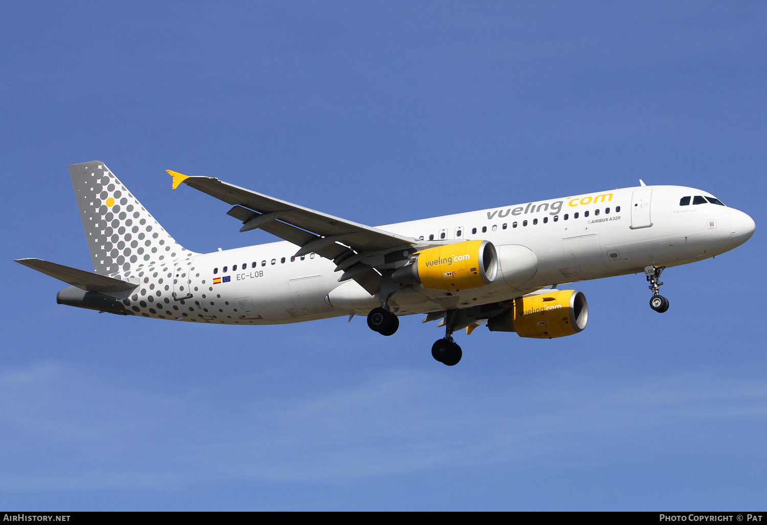 Aircraft Photo of EC-LOB | Airbus A320-214 | Vueling Airlines | AirHistory.net #294130