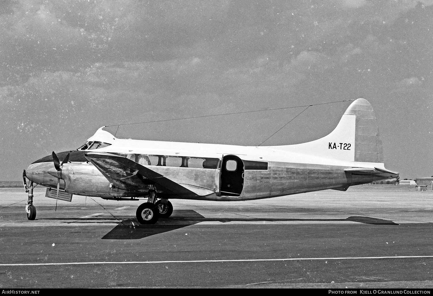 Aircraft Photo of KA-T22 | De Havilland D.H. 104 Dove 5 | Katanga - Air Force | AirHistory.net #294317