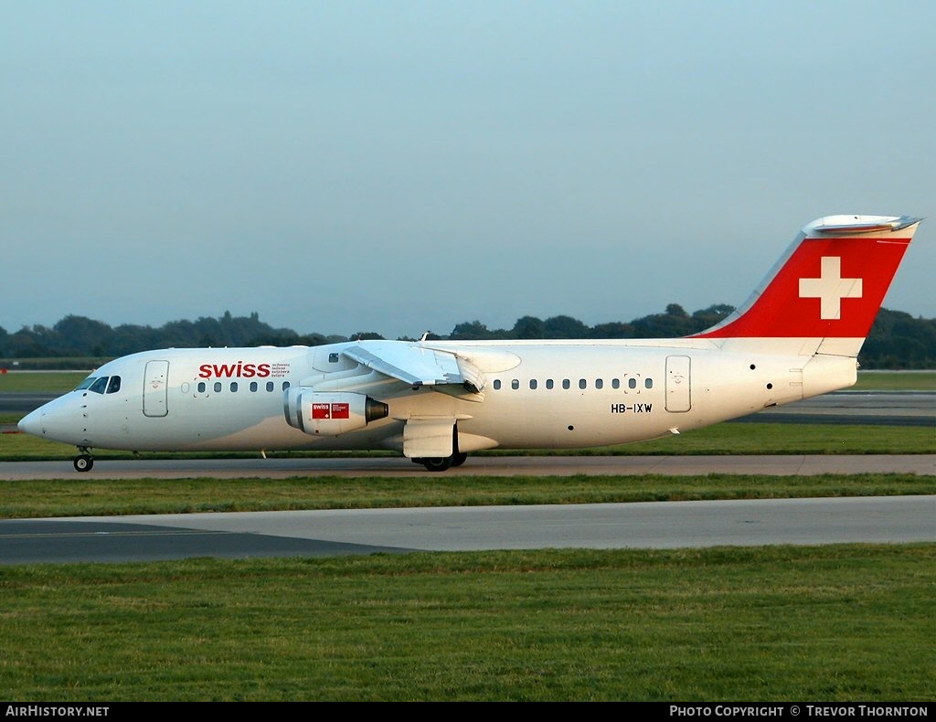 Aircraft Photo of HB-IXW | British Aerospace Avro 146-RJ100 | Swiss International Air Lines | AirHistory.net #294475