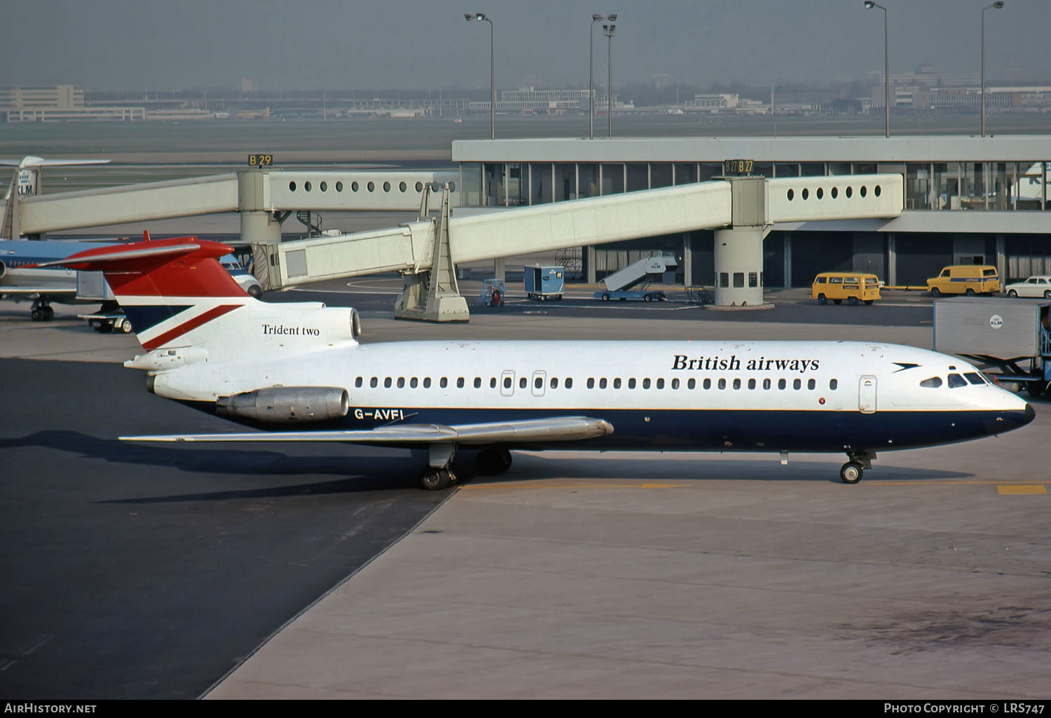 Aircraft Photo of G-AVFI | Hawker Siddeley HS-121 Trident 2E | British Airways | AirHistory.net #294513