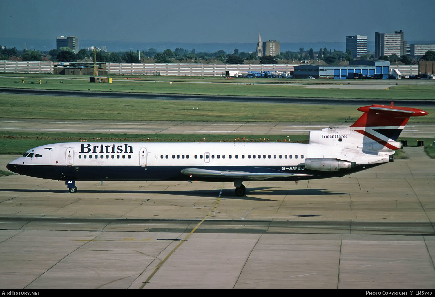 Aircraft Photo of G-AWZJ | Hawker Siddeley HS-121 Trident 3B | British Airways | AirHistory.net #294548