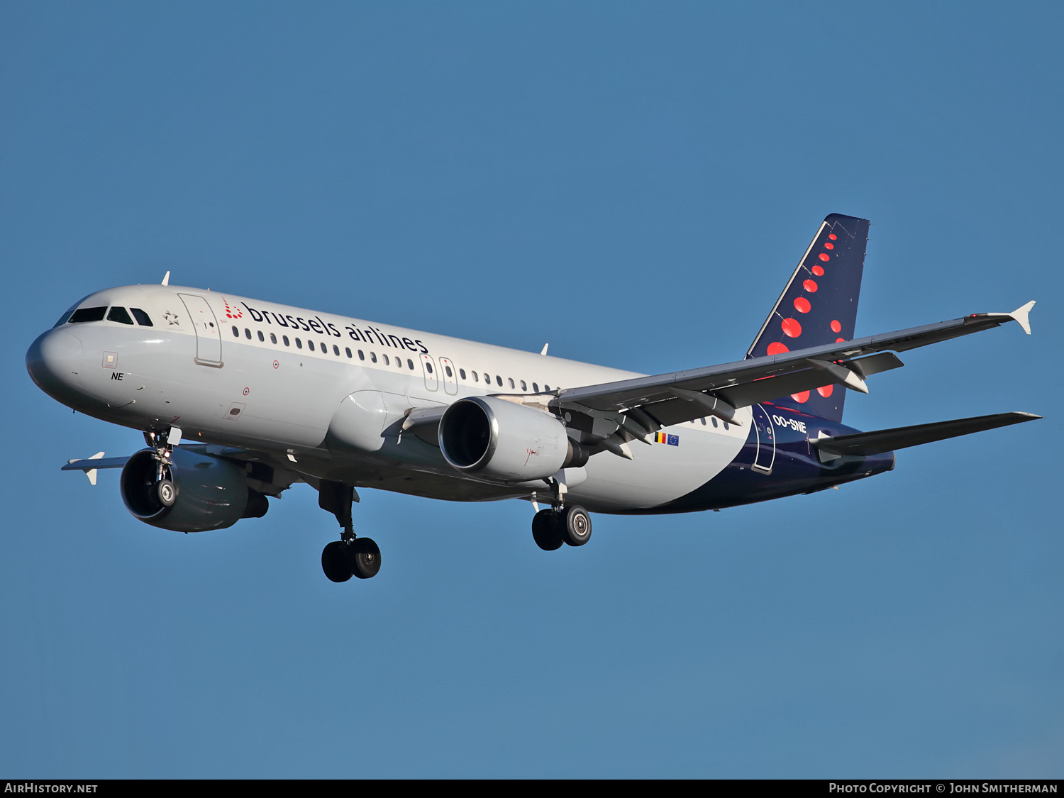 Aircraft Photo of OO-SNE | Airbus A320-214 | Brussels Airlines | AirHistory.net #294637