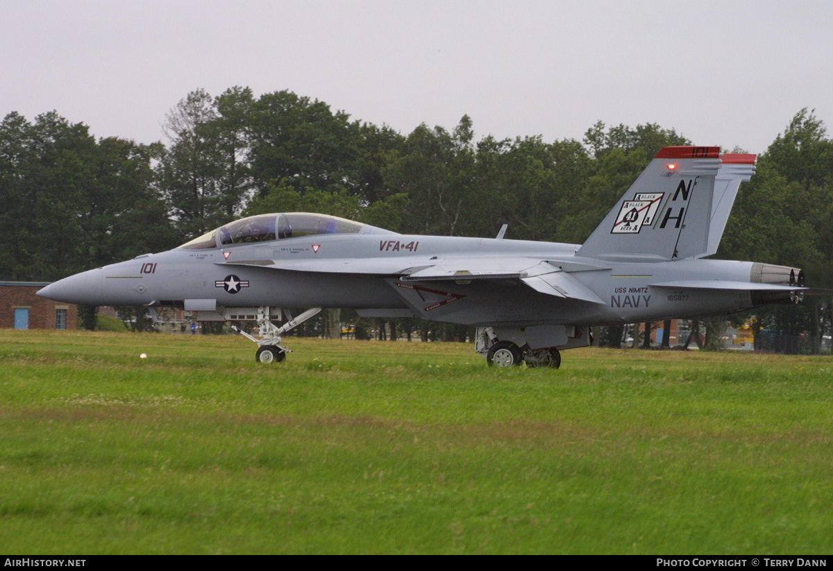 Aircraft Photo of 165877 | Boeing F/A-18F Super Hornet | USA - Navy | AirHistory.net #294710
