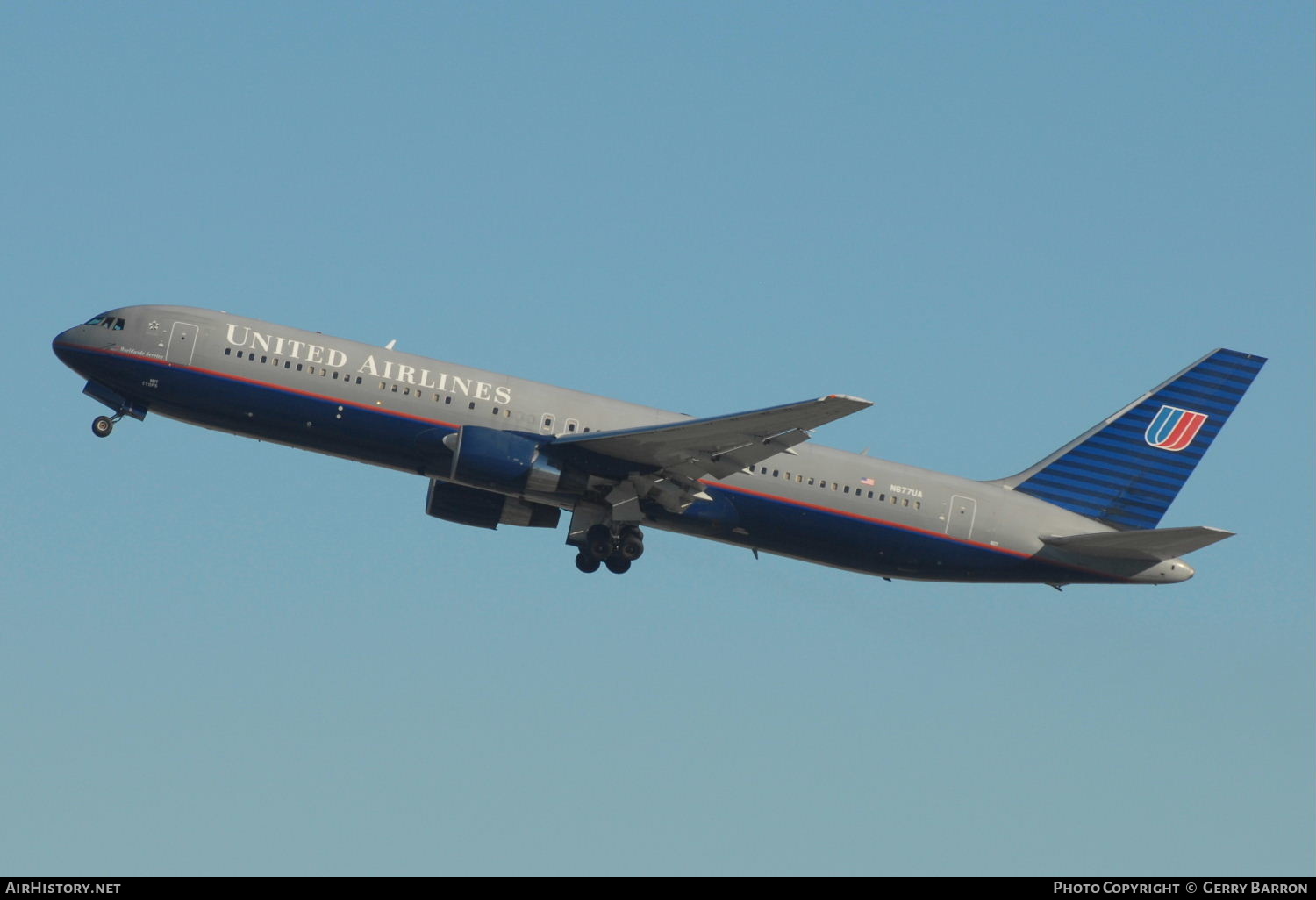 Aircraft Photo of N677UA | Boeing 767-322/ER | United Airlines | AirHistory.net #294716