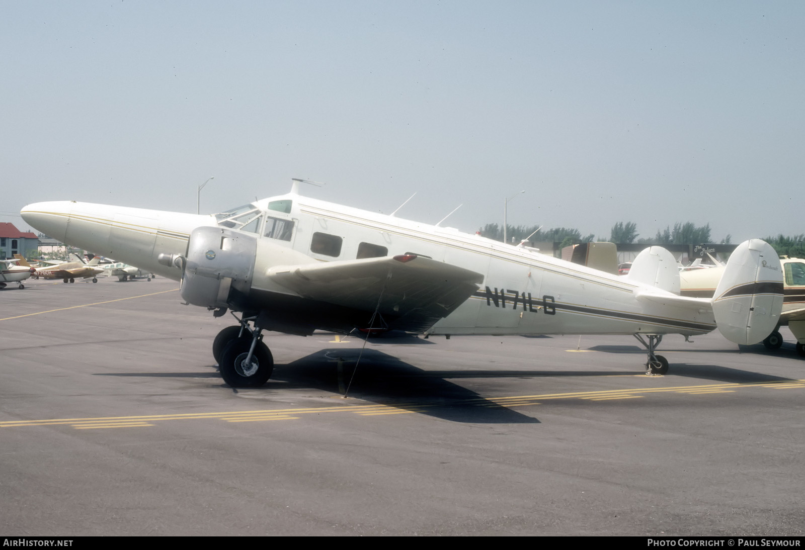 Aircraft Photo of N171LG | Beech E18S-9700 | AirHistory.net #294871