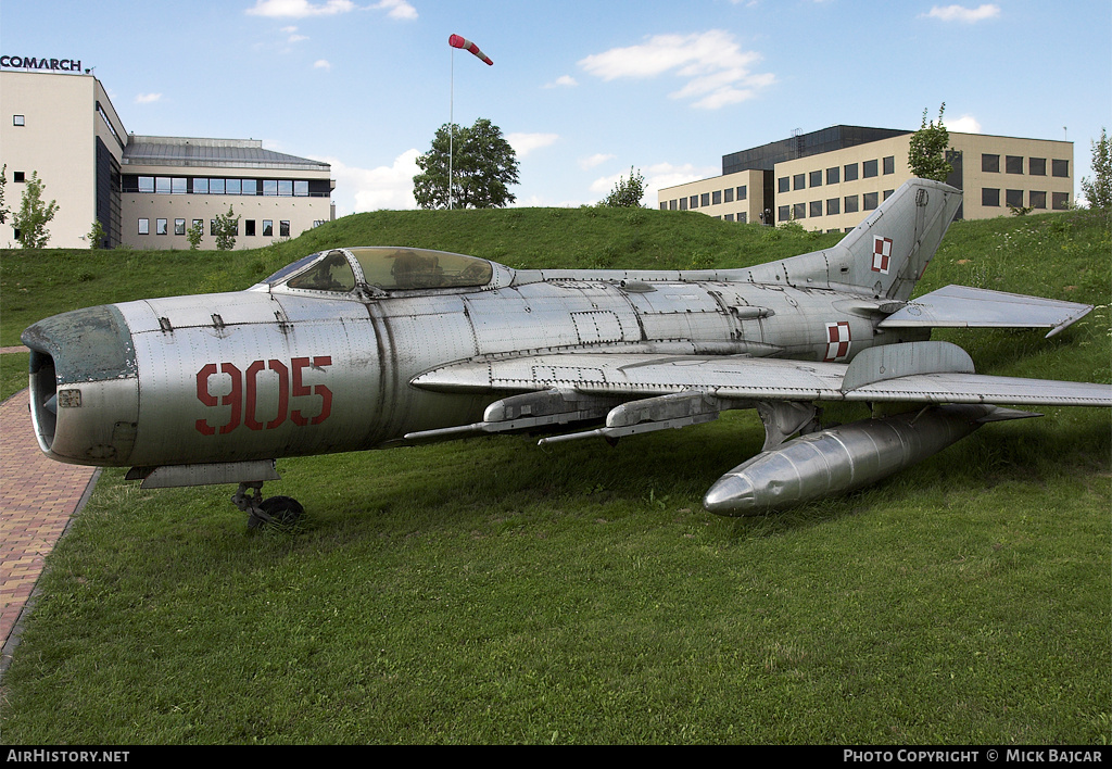 Aircraft Photo of 905 | Mikoyan-Gurevich MiG-19PM | Poland - Air Force | AirHistory.net #294883