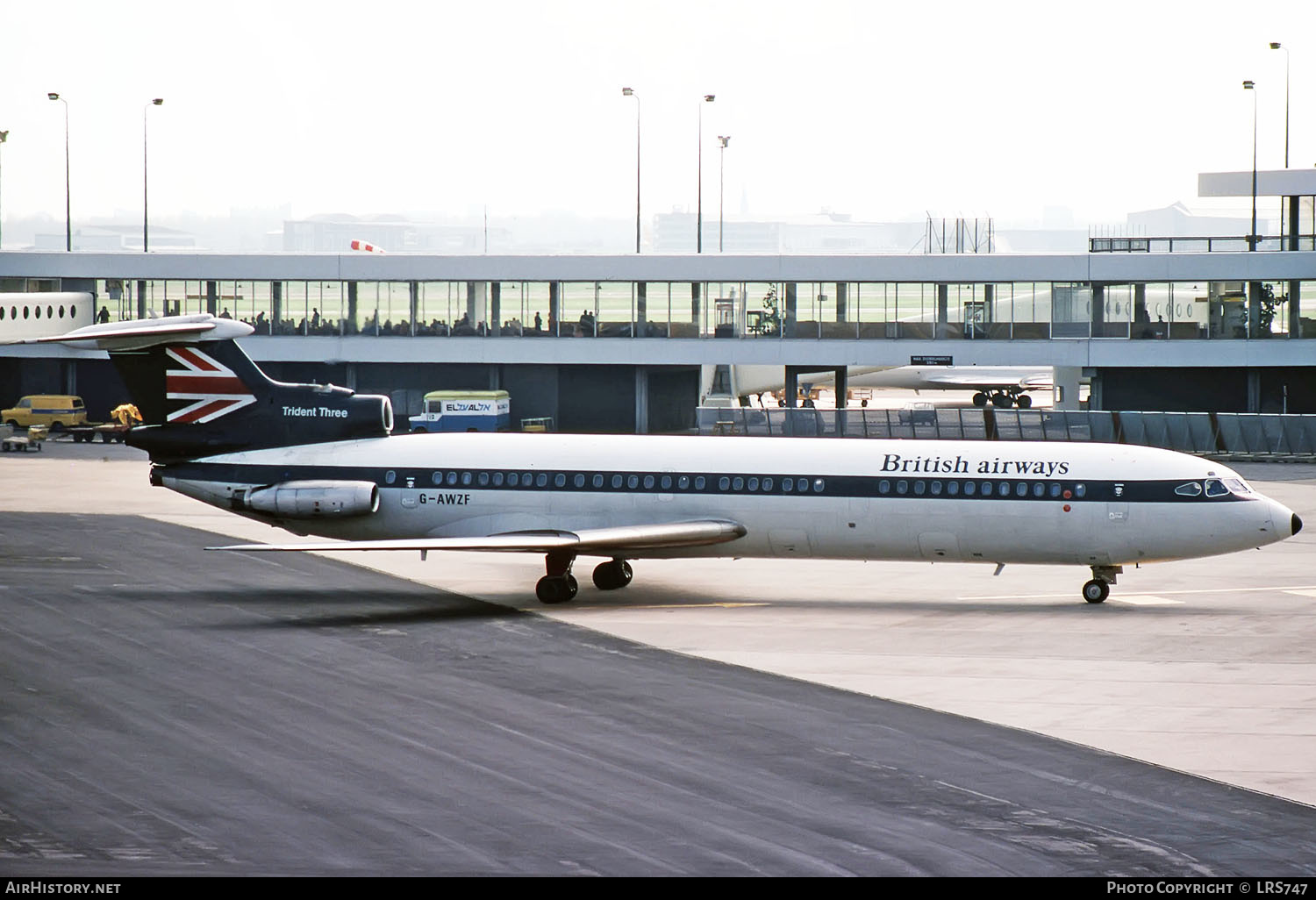 Aircraft Photo of G-AWZF | Hawker Siddeley HS-121 Trident 3B | British Airways | AirHistory.net #294934