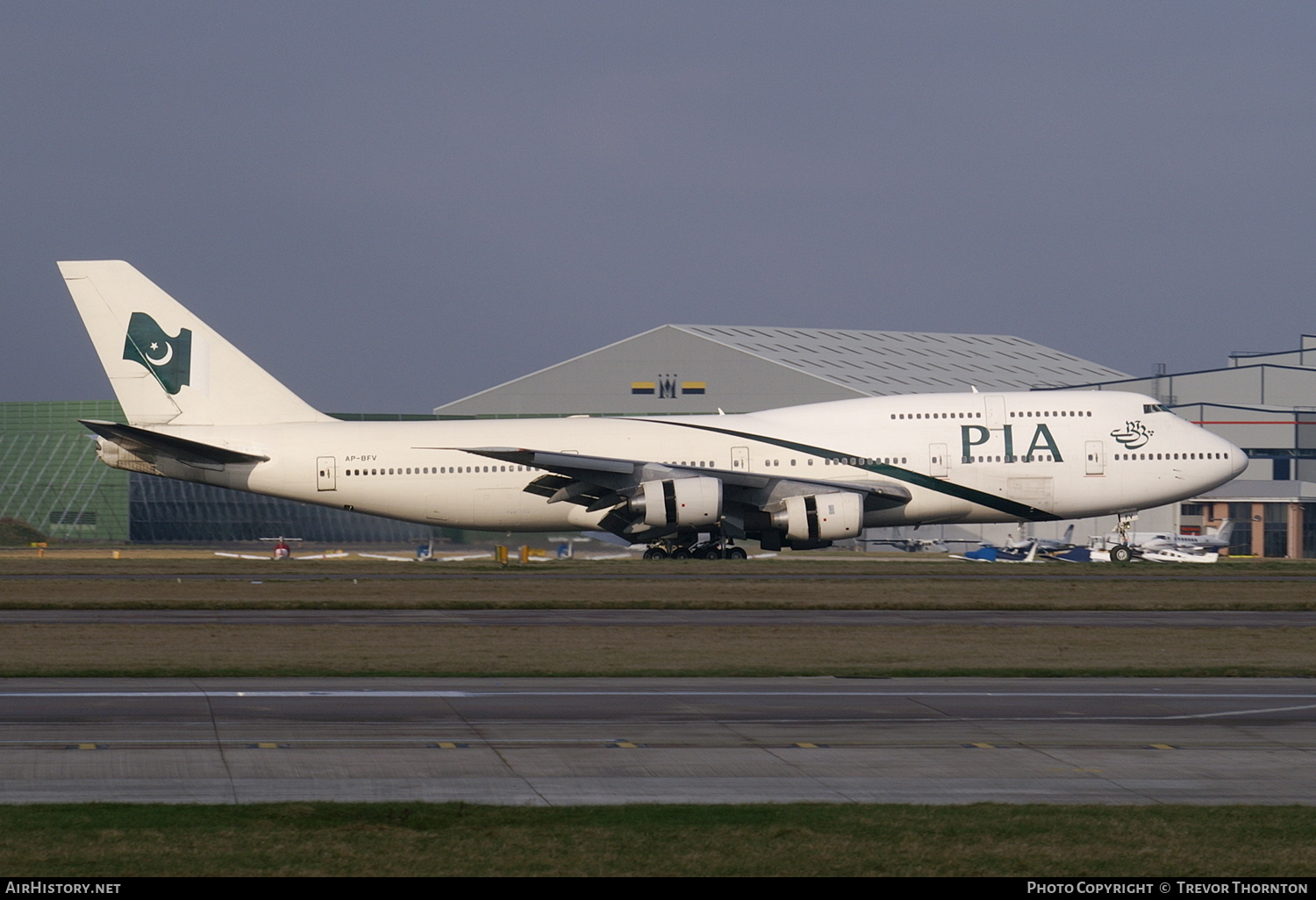 Aircraft Photo of AP-BFV | Boeing 747-367 | Pakistan International Airlines - PIA | AirHistory.net #294945