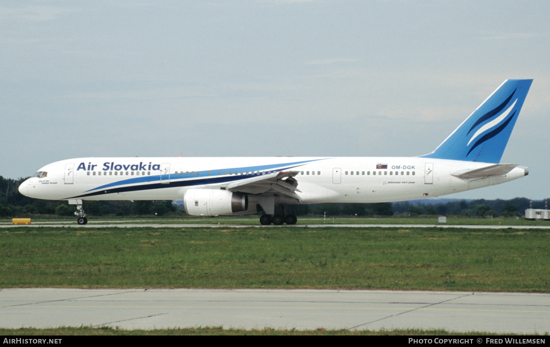 Aircraft Photo of OM-DGK | Boeing 757-236 | Air Slovakia | AirHistory.net #294979