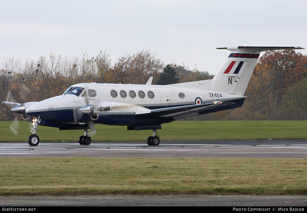 Aircraft Photo of ZK454 | Raytheon B200 King Air | UK - Air Force | AirHistory.net #295003