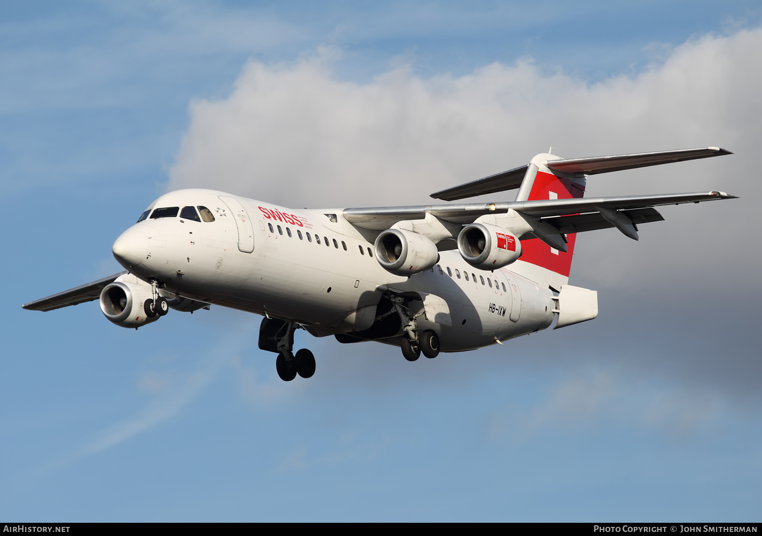 Aircraft Photo of HB-IXW | British Aerospace Avro 146-RJ100 | Swiss International Air Lines | AirHistory.net #295161