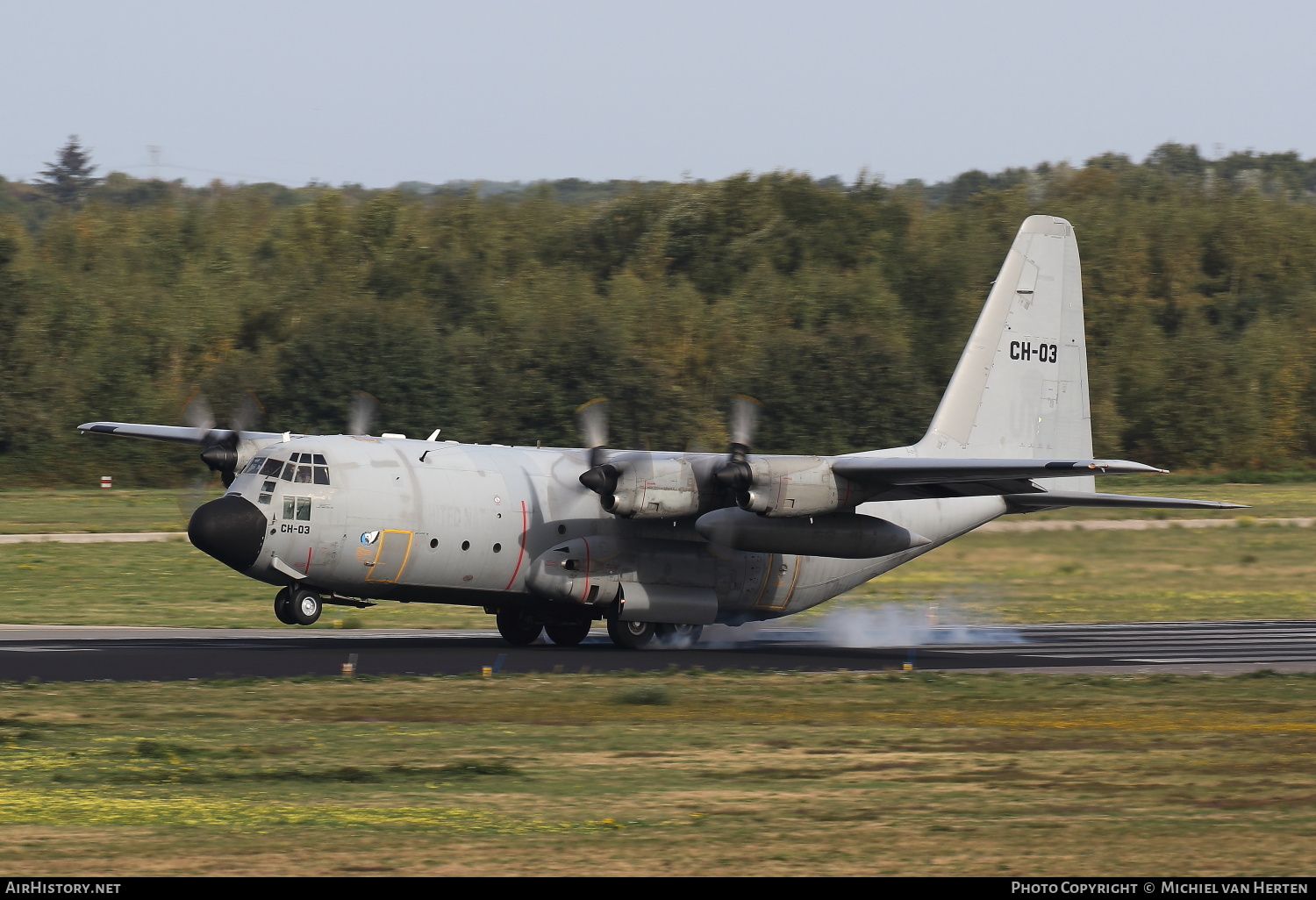 Aircraft Photo of CH-03 | Lockheed C-130H Hercules | Belgium - Air Force | AirHistory.net #295179