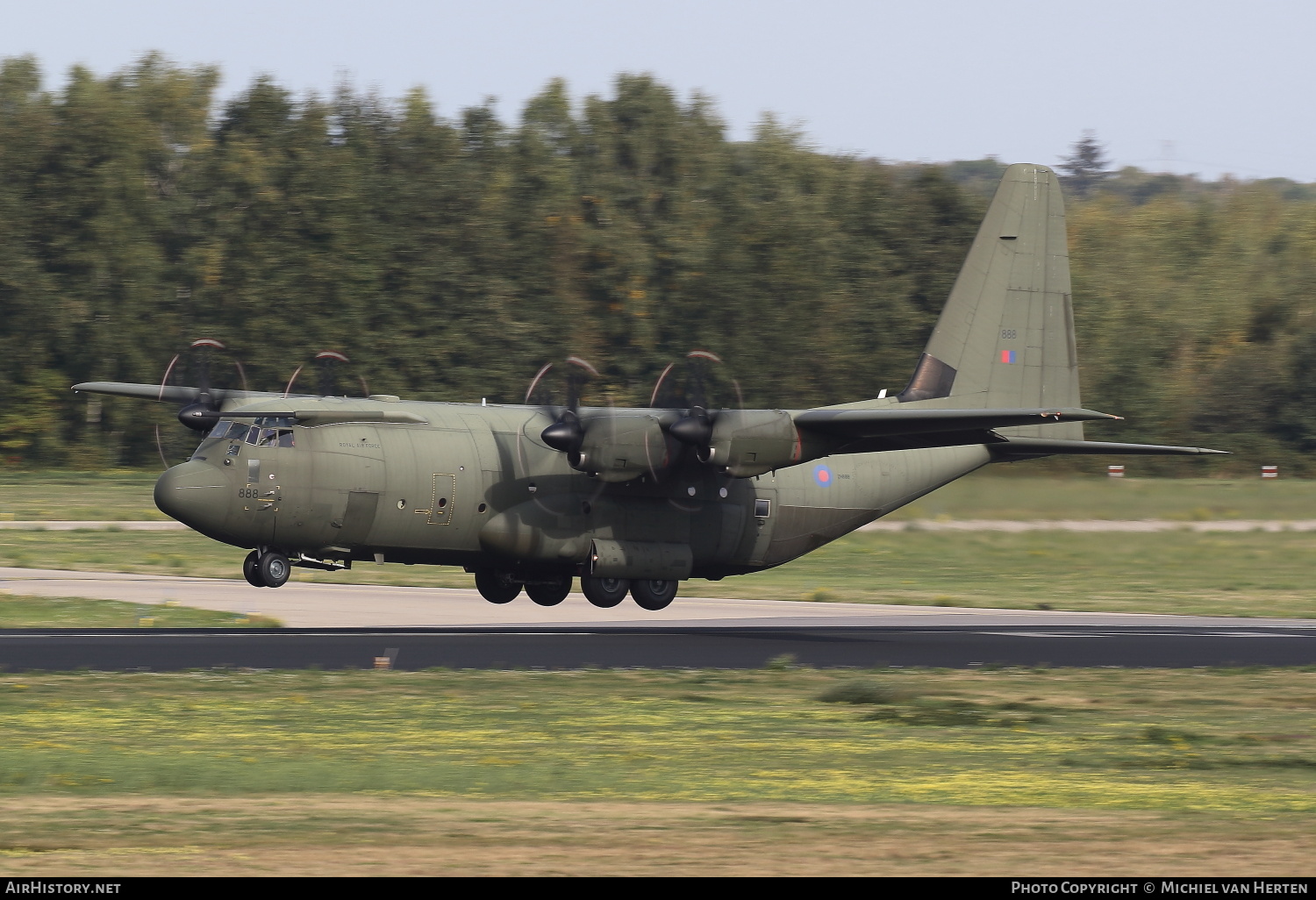 Aircraft Photo of ZH888 | Lockheed Martin C-130J Hercules C5 | UK - Air Force | AirHistory.net #295181
