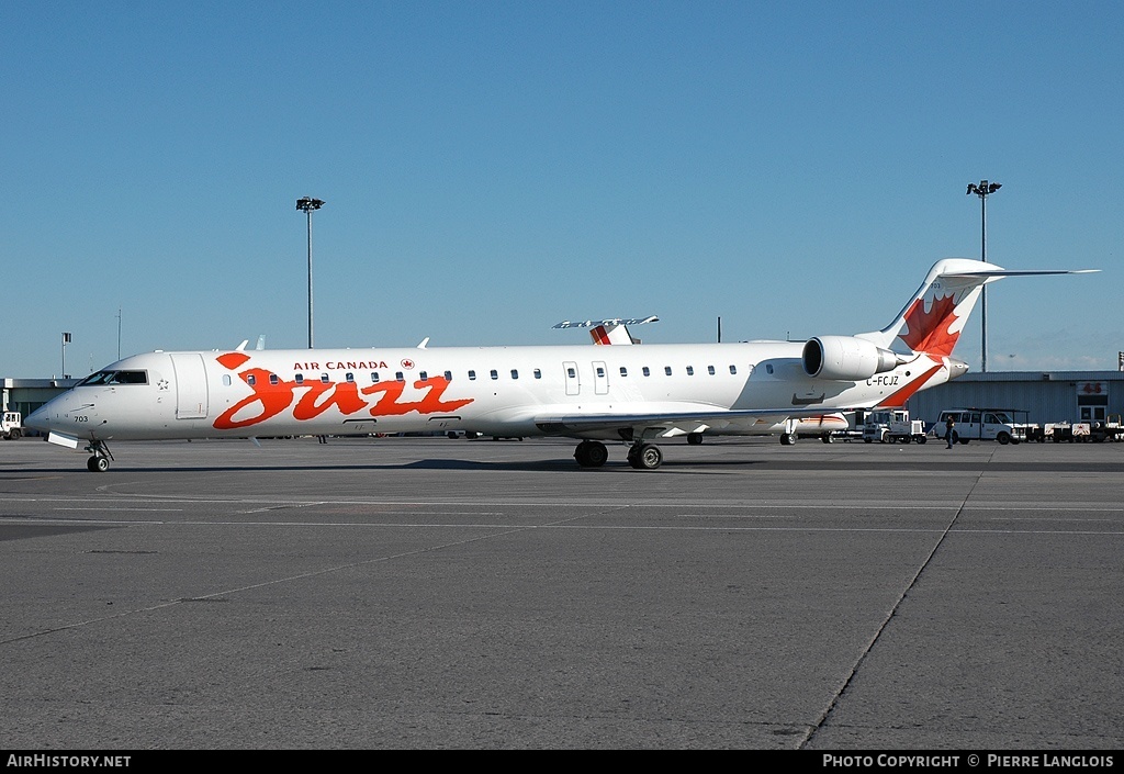 Aircraft Photo of C-FCJZ | Bombardier CRJ-705 (CL-600-2D15) | Air Canada Jazz | AirHistory.net #295192