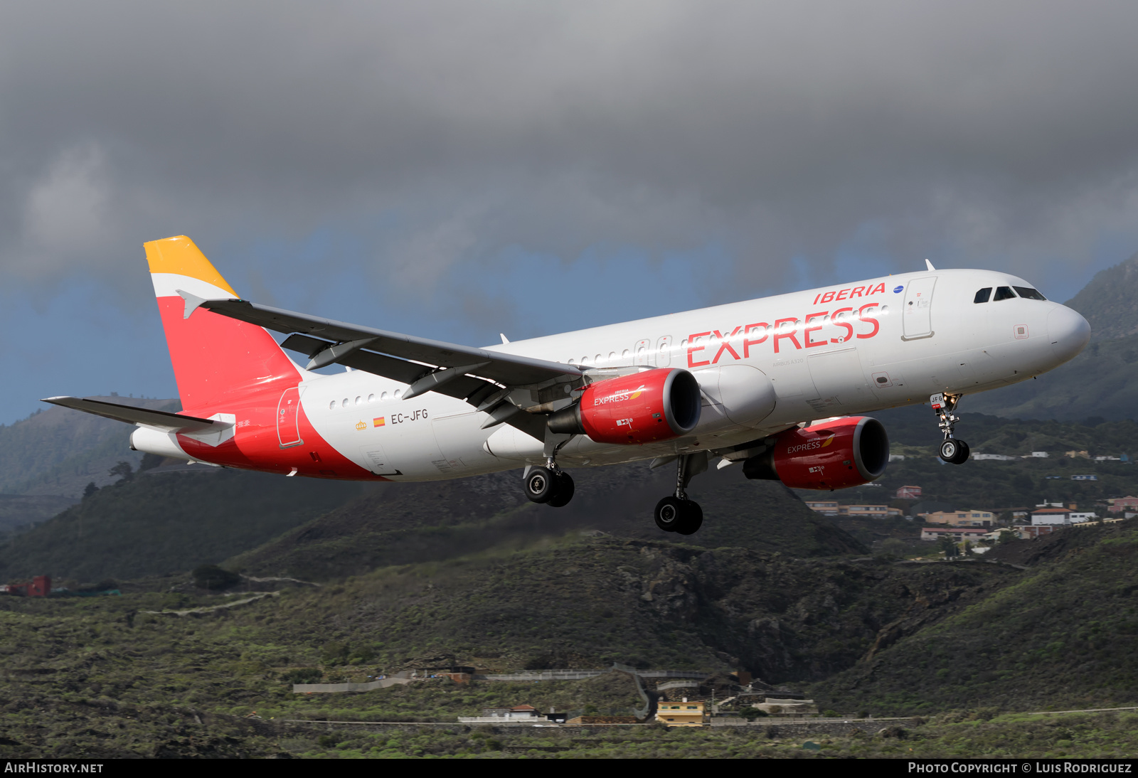 Aircraft Photo of EC-JFG | Airbus A320-214 | Iberia Express | AirHistory.net #295236