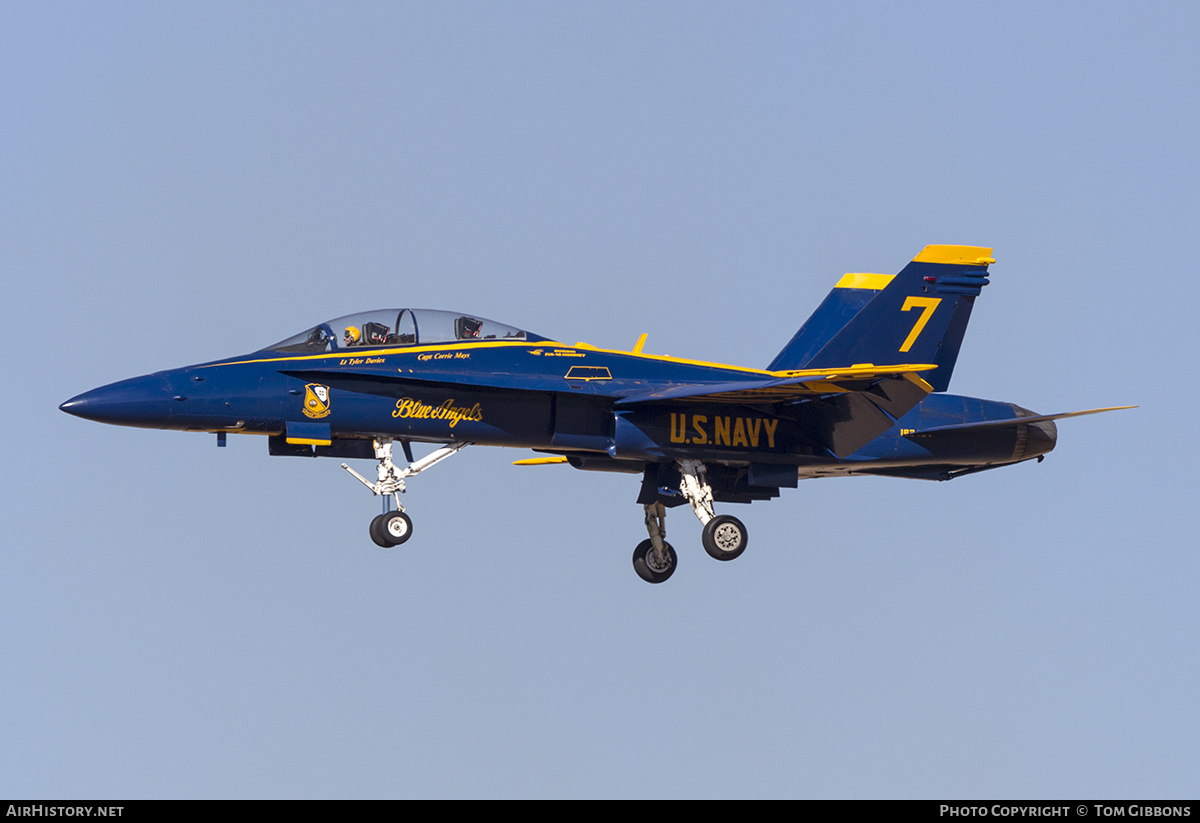 Aircraft Photo of 163464 | McDonnell Douglas F/A-18D Hornet | USA - Navy | AirHistory.net #295302