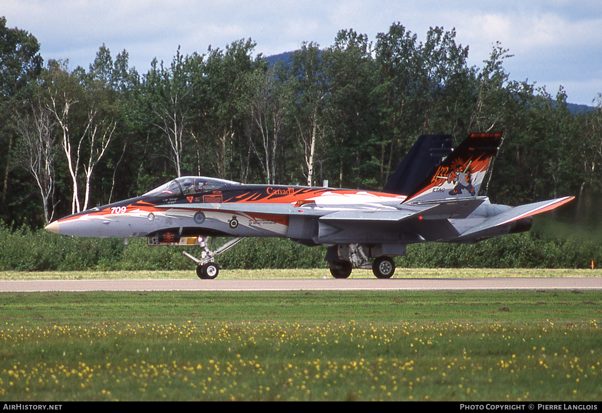Aircraft Photo of 188709 | McDonnell Douglas CF-188 Hornet | Canada - Air Force | AirHistory.net #295390