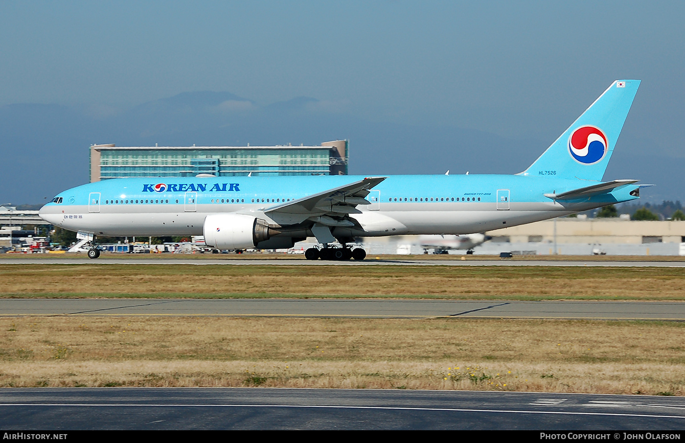 Aircraft Photo of HL7526 | Boeing 777-2B5/ER | Korean Air | AirHistory.net #295441