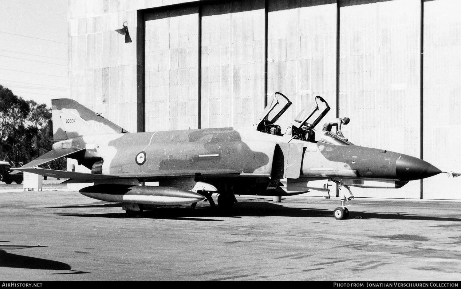 Aircraft Photo of 69-0307 / 90307 | McDonnell Douglas F-4E Phantom II | Australia - Air Force | AirHistory.net #295637