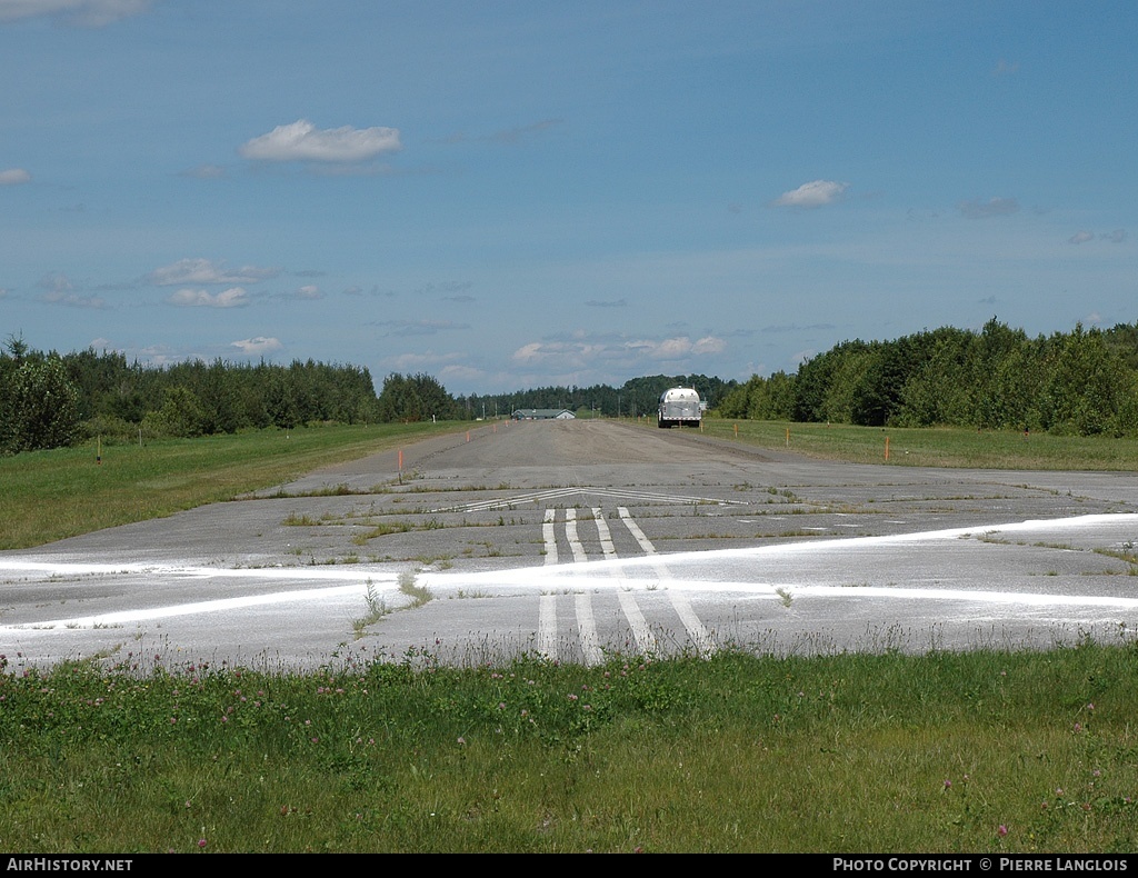Airport photo of Valcourt (CSQ3) in Quebec, Canada | AirHistory.net #295638