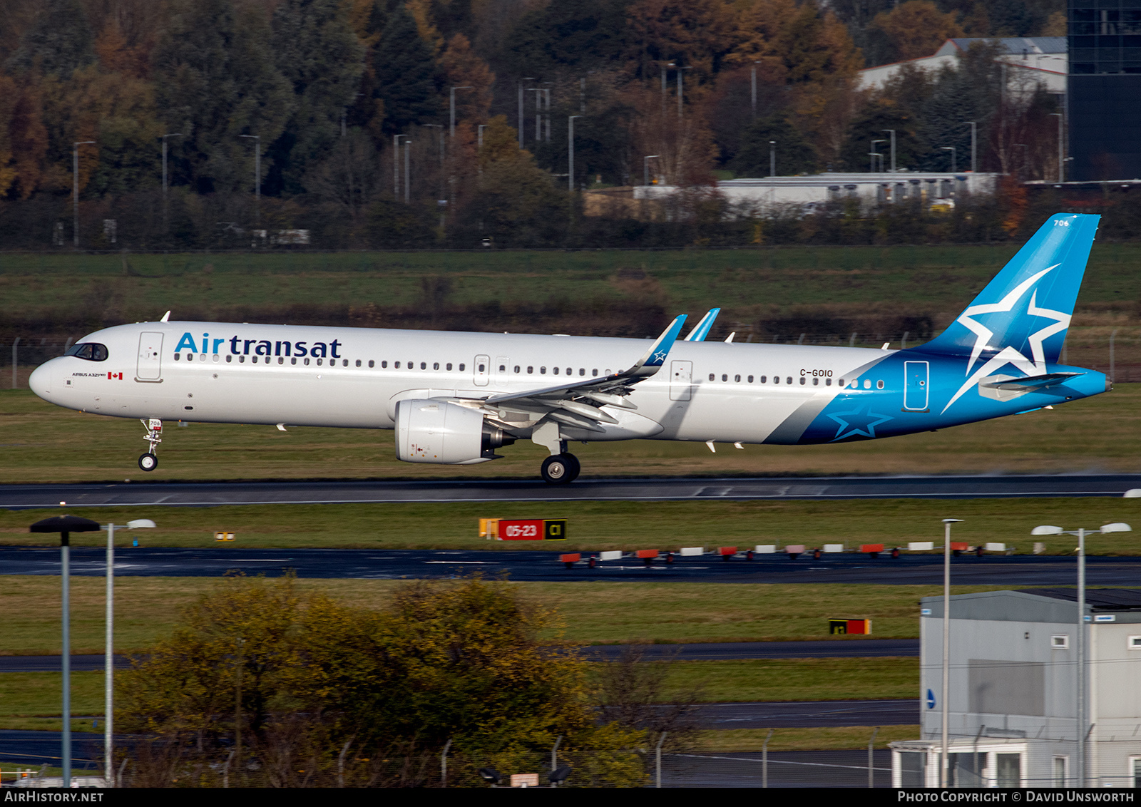 Aircraft Photo of C-GOIO | Airbus A321-271NX | Air Transat | AirHistory.net #295830