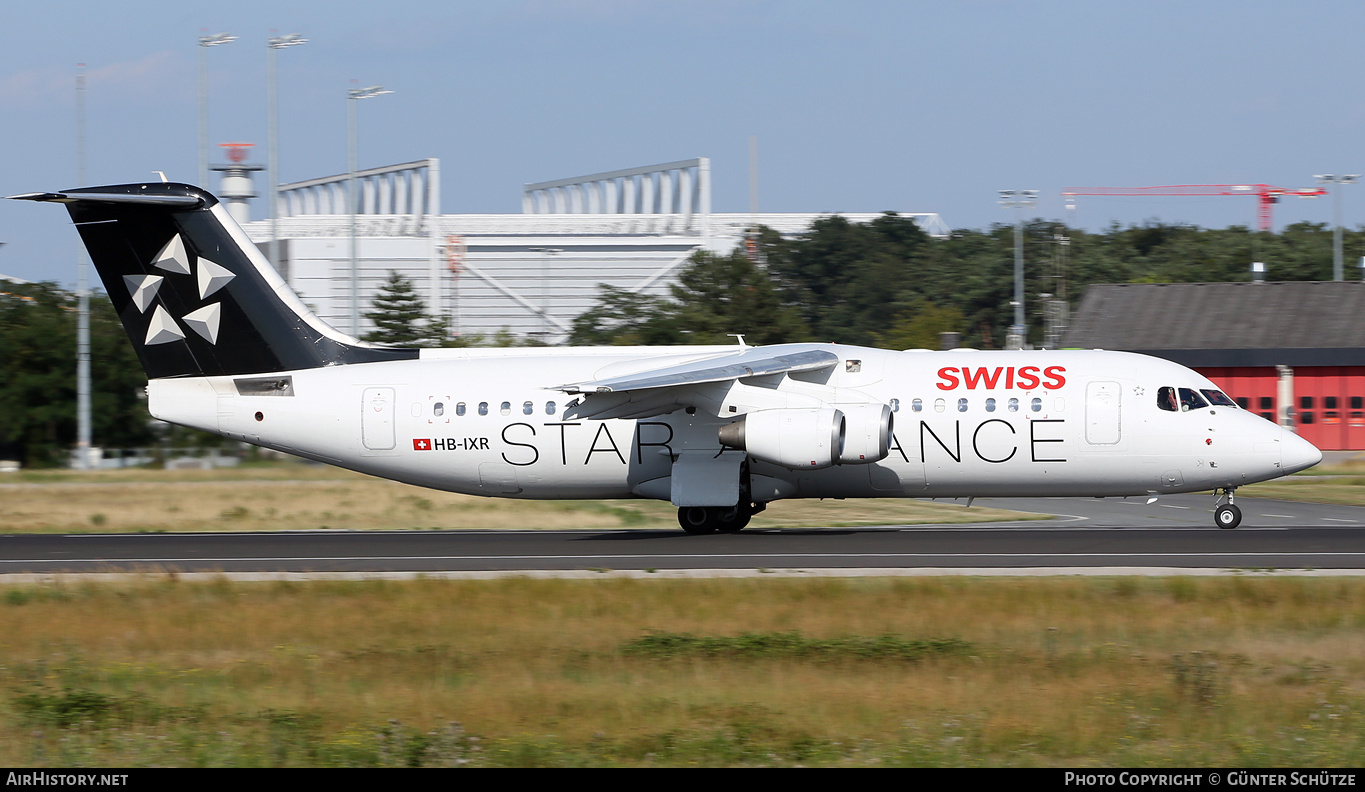 Aircraft Photo of HR-IXR | BAE Systems Avro 146-RJ100 | Swiss International Air Lines | AirHistory.net #295833