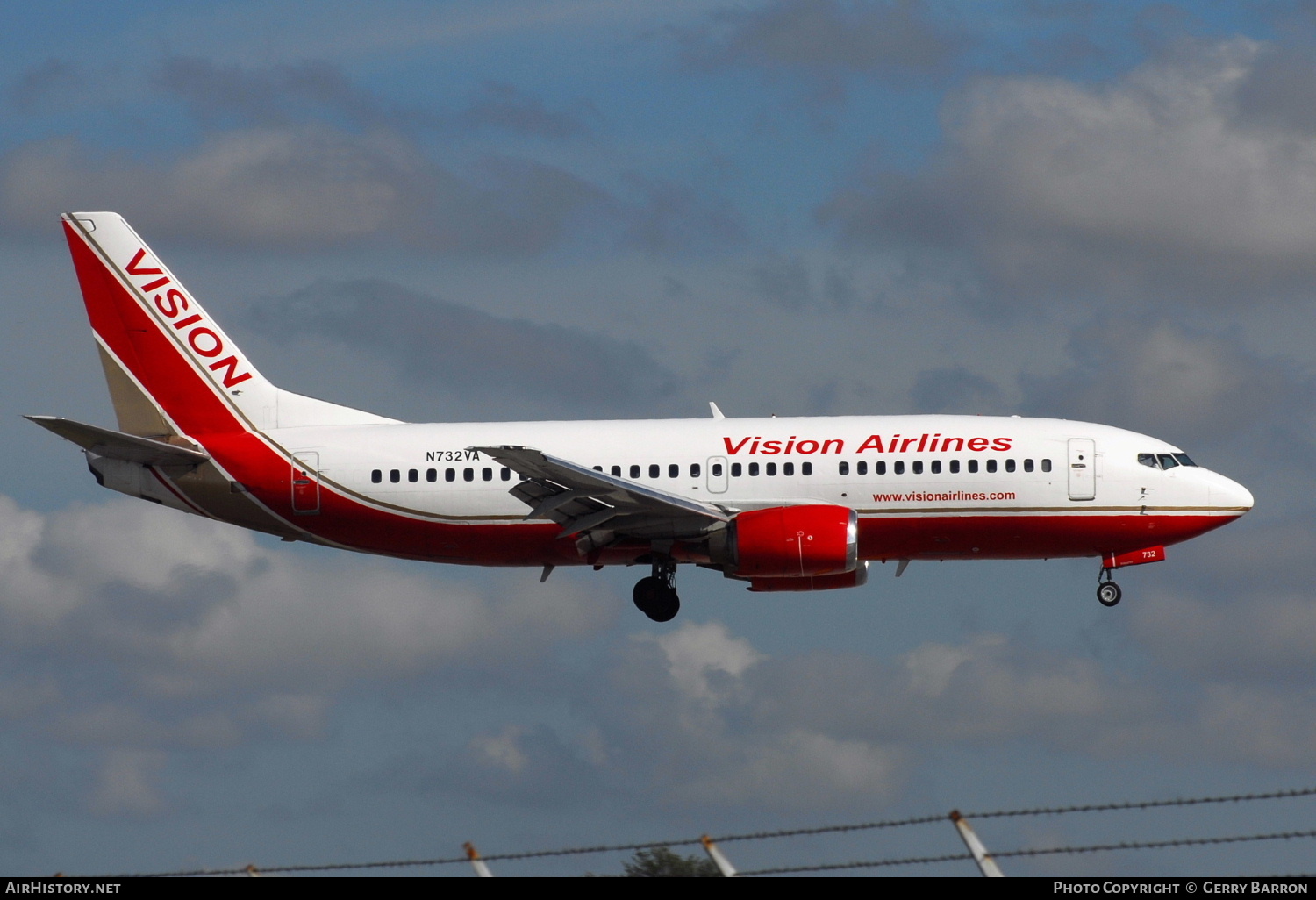 Aircraft Photo of N732VA | Boeing 737-3T0 | Vision Airlines | AirHistory.net #295877