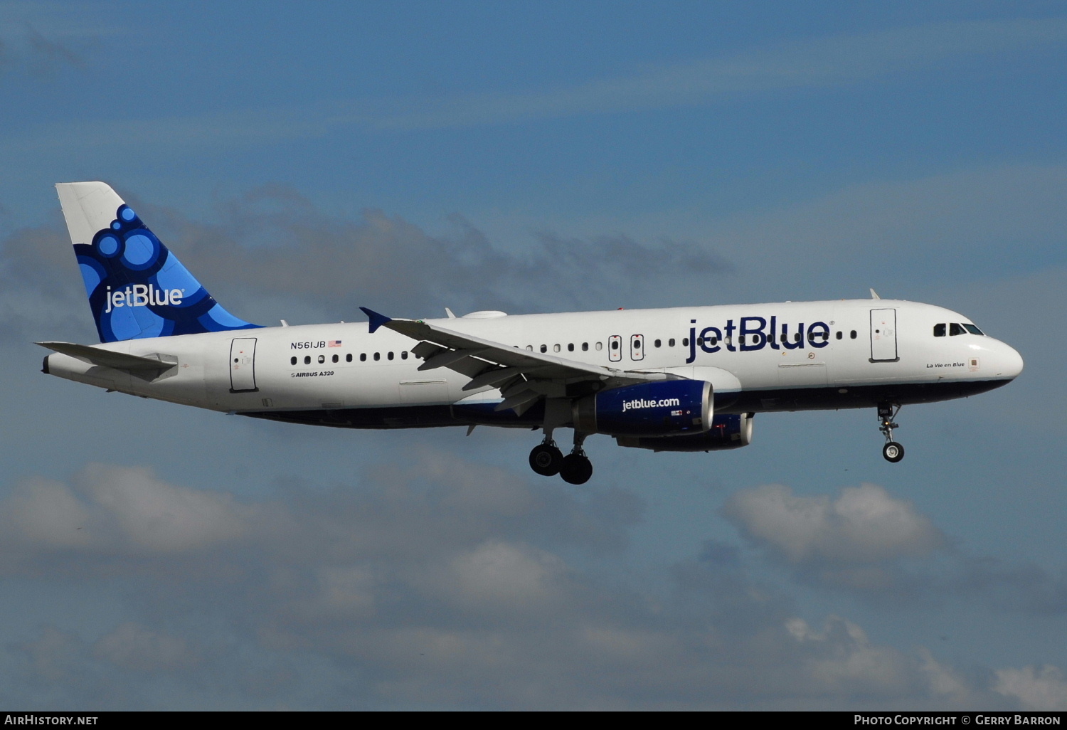 Aircraft Photo of N561JB | Airbus A320-232 | JetBlue Airways | AirHistory.net #295882