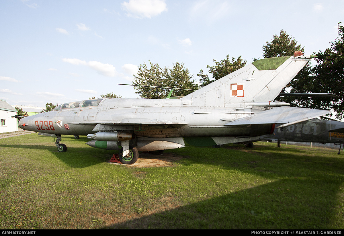 Aircraft Photo of 9298 | Mikoyan-Gurevich MiG-21UM | Poland - Air Force | AirHistory.net #295926