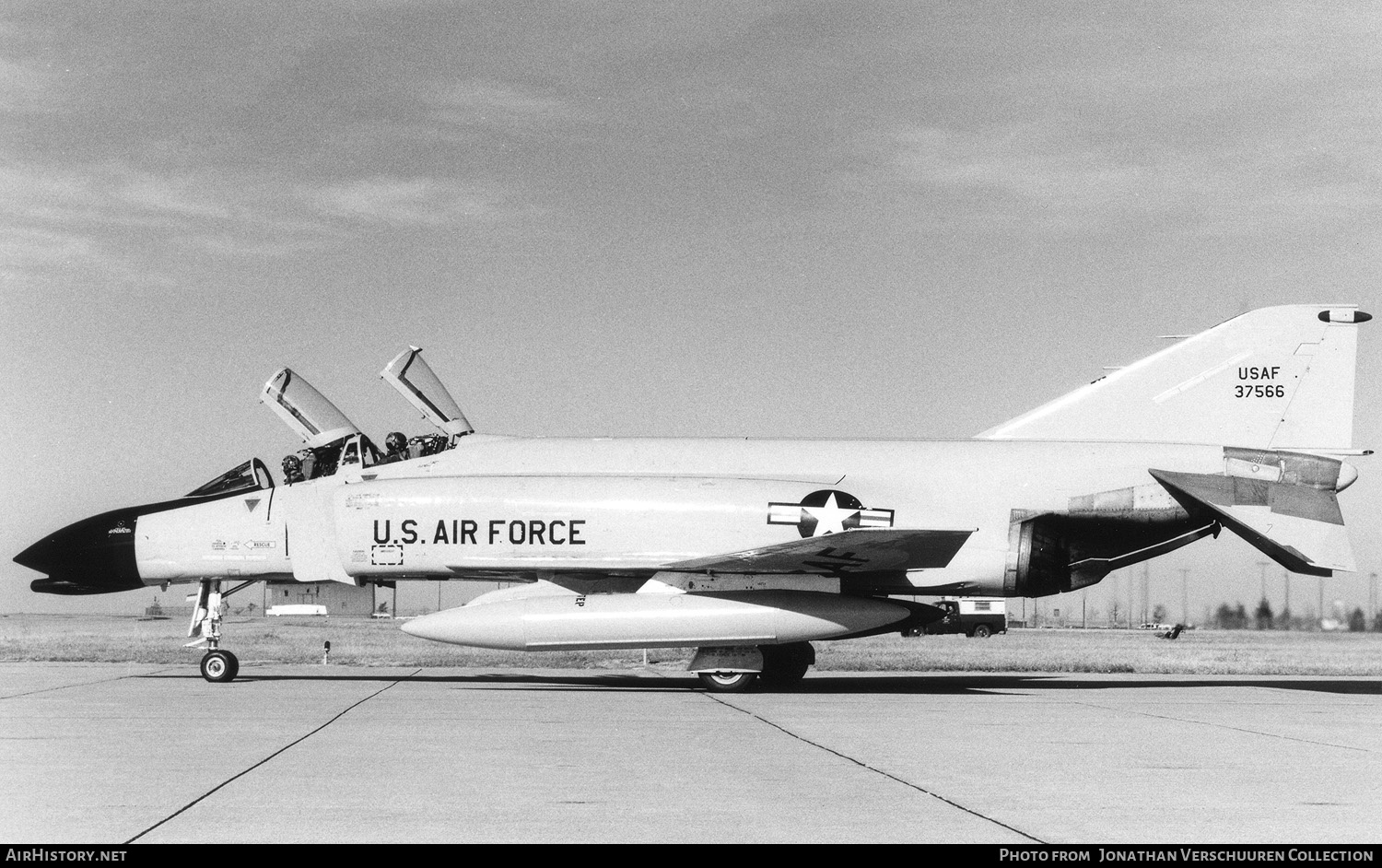 Aircraft Photo of 63-7566 / 37566 | McDonnell F-4C Phantom II | AirHistory.net #296046