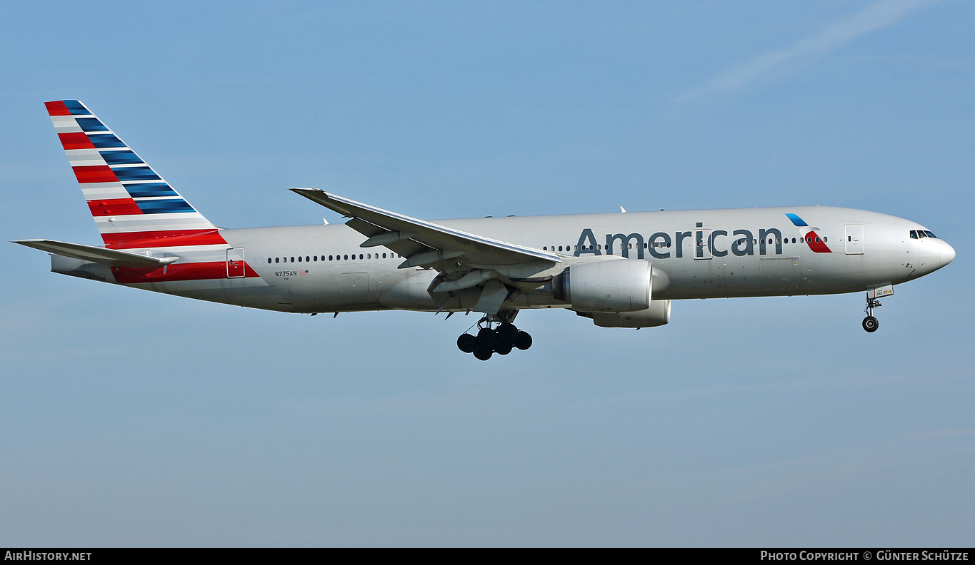 Aircraft Photo of N775AN | Boeing 777-223/ER | American Airlines | AirHistory.net #296161
