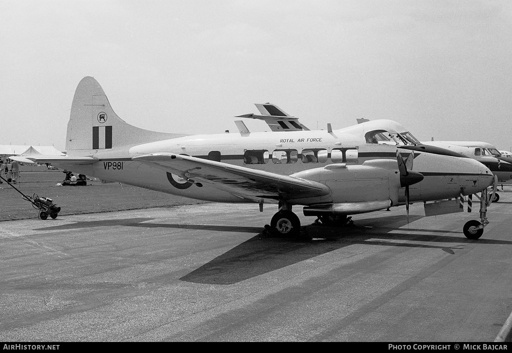 Aircraft Photo of VP981 | De Havilland D.H. 104 Devon C2/2 | UK - Air Force | AirHistory.net #296301