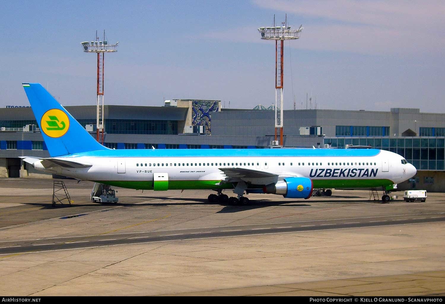 Aircraft Photo of VP-BUE | Boeing 767-3CB/ER | Uzbekistan Airways | AirHistory.net #296323