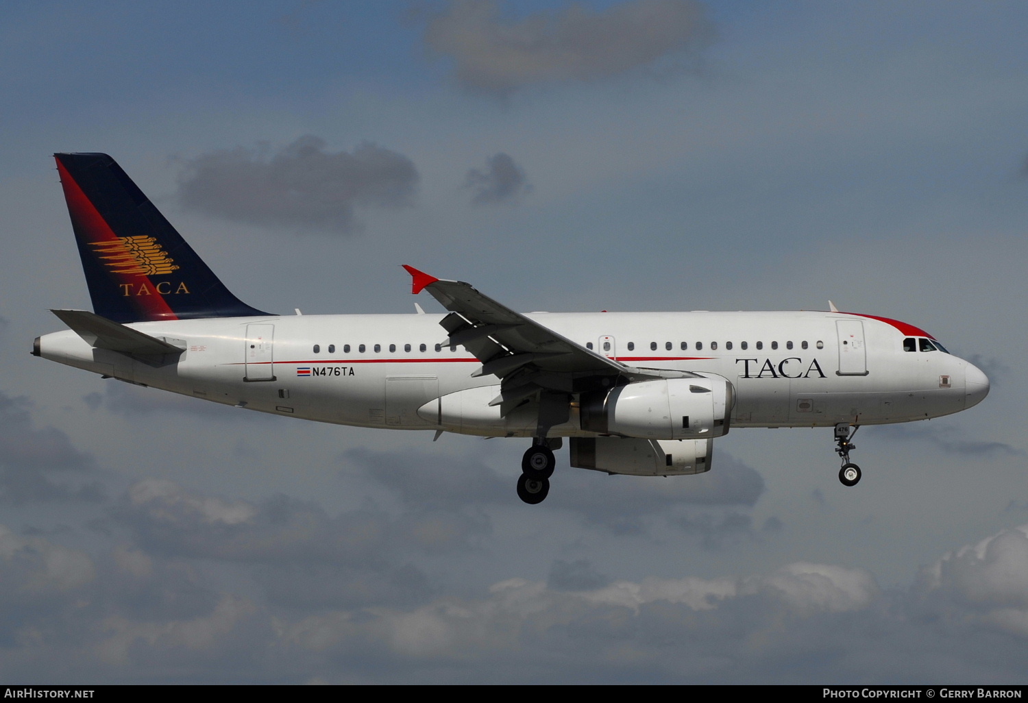 Aircraft Photo of N476TA | Airbus A319-132 | TACA - Transportes Aéreos Centro Americanos | AirHistory.net #296369