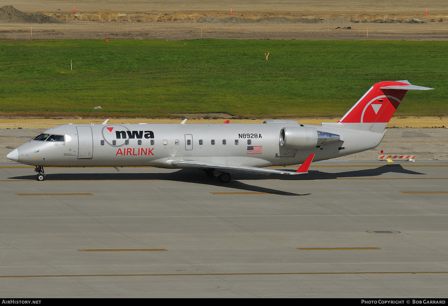 Aircraft Photo of N8928A | Bombardier CRJ-440 (CL-600-2B19) | NWA Airlink | AirHistory.net #296384