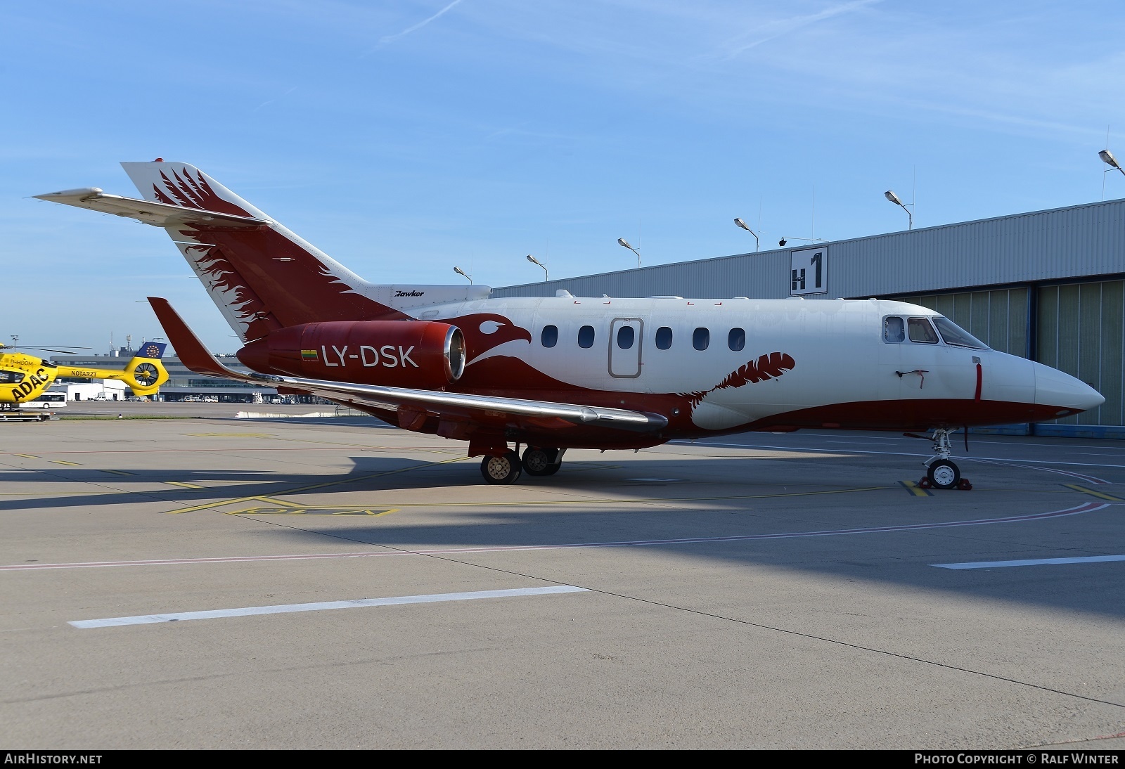 Aircraft Photo of LY-DSK | Raytheon Hawker 850XP | AirHistory.net #296407