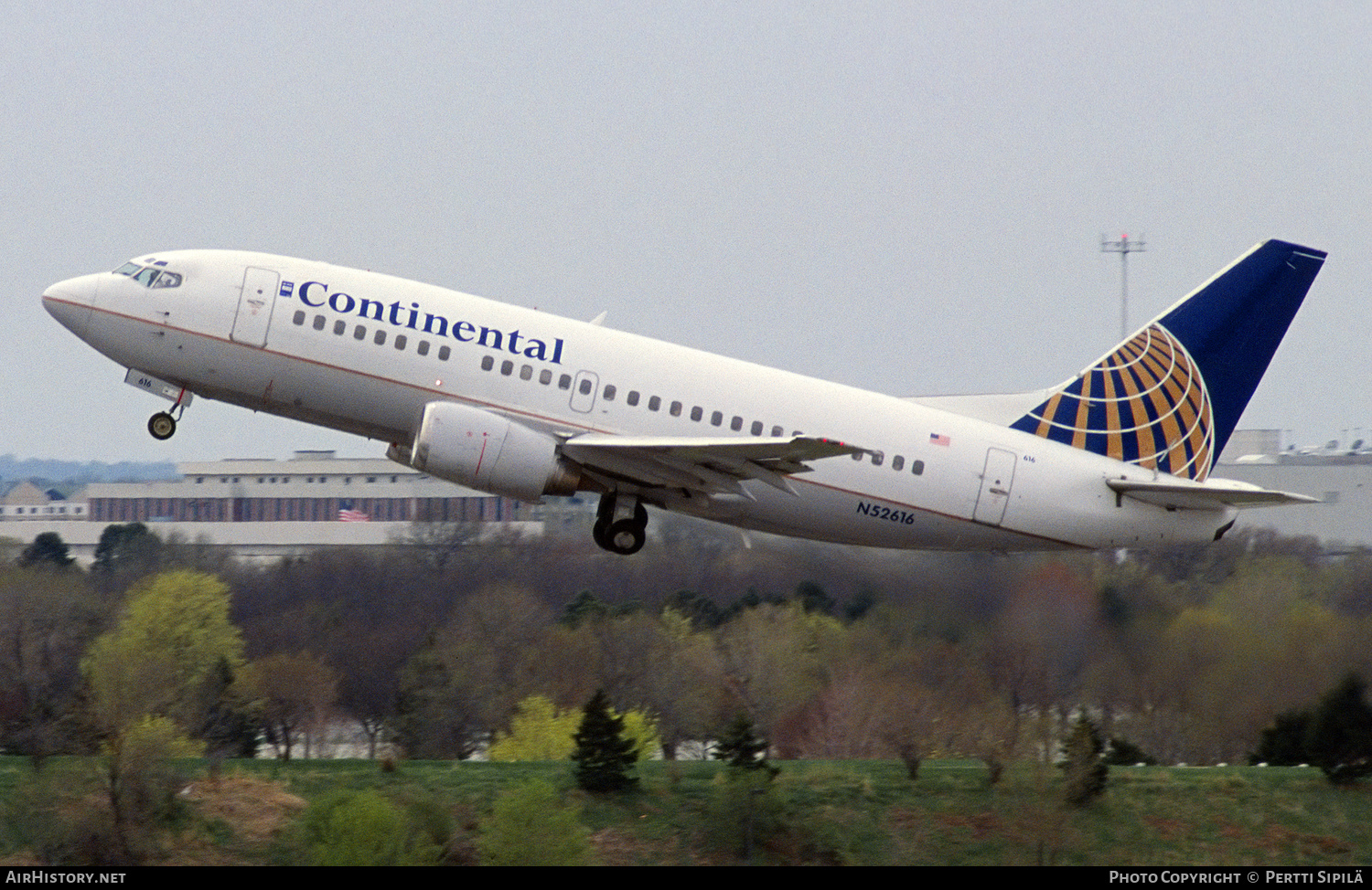 Aircraft Photo of N52616 | Boeing 737-524 | Continental Airlines | AirHistory.net #296423