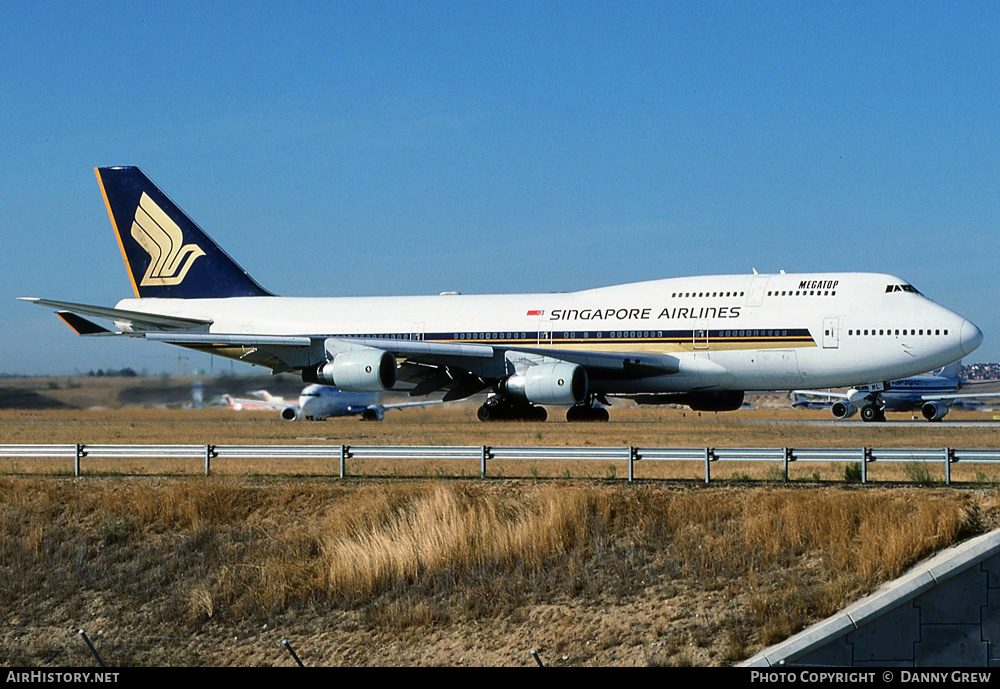 Aircraft Photo of 9V-SML | Boeing 747-412 | Singapore Airlines | AirHistory.net #296524