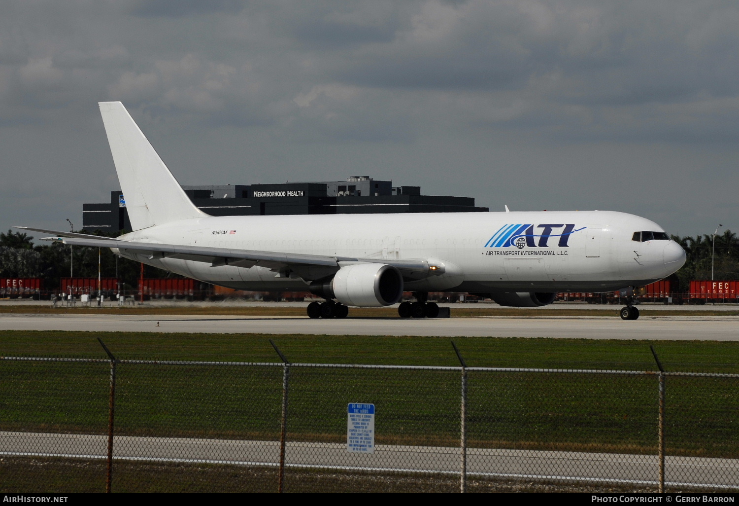 Aircraft Photo of N316CM | Boeing 767-338/ER | ATI - Air Transport International | AirHistory.net #296630