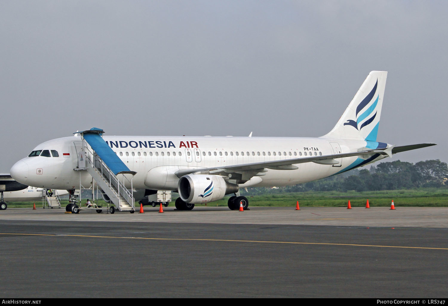 Aircraft Photo of PK-TAA | Airbus A320-212 | Indonesia Air Transport - IAT | AirHistory.net #296823