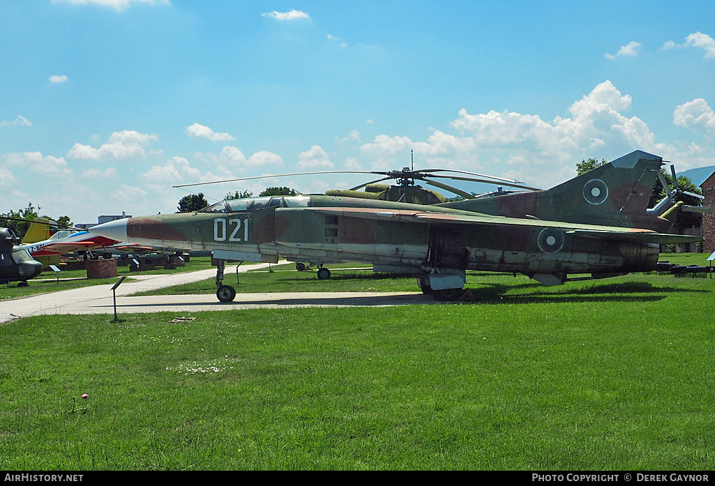 Aircraft Photo of 021 | Mikoyan-Gurevich MiG-23UB | Bulgaria - Air Force | AirHistory.net #296994