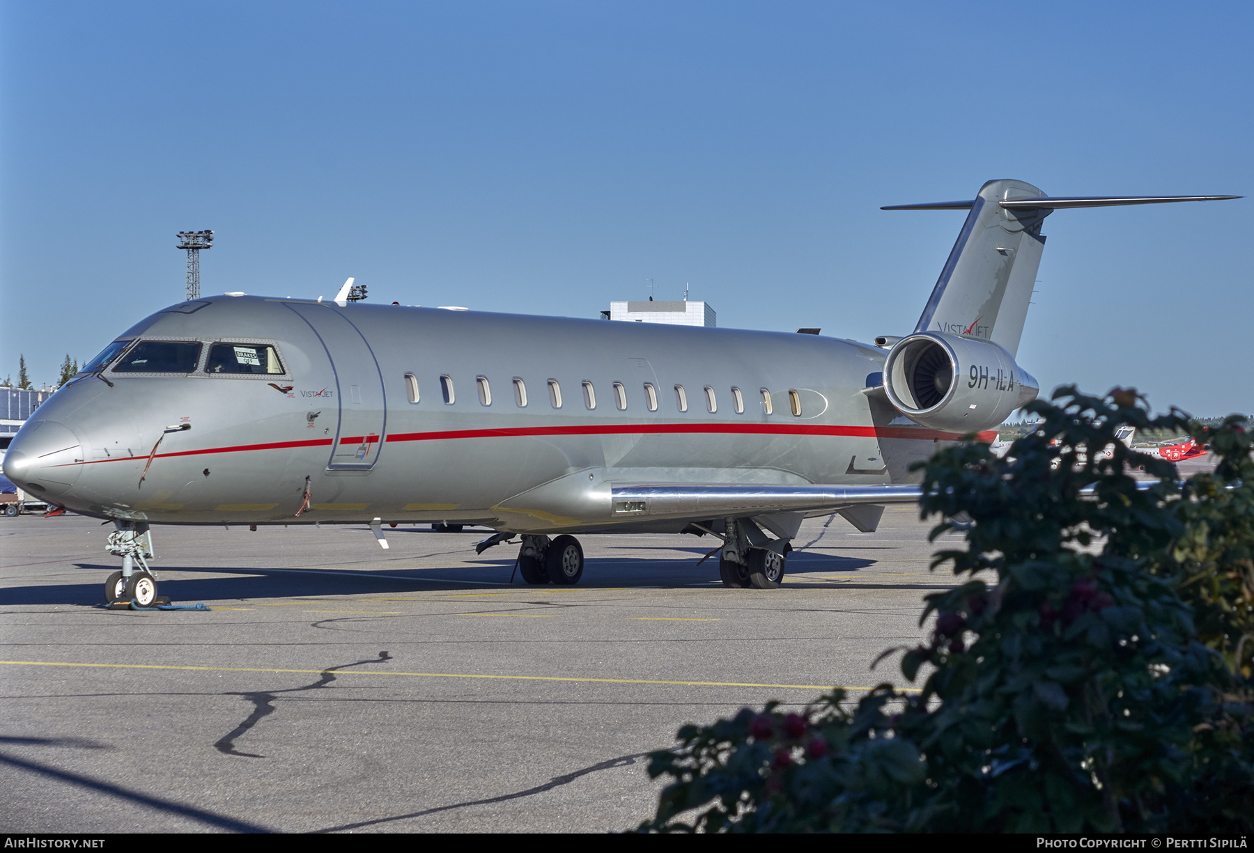 Aircraft Photo of 9H-ILA | Bombardier Challenger 850 (CRJ-200SE/CL-600-2B19) | VistaJet | AirHistory.net #297025