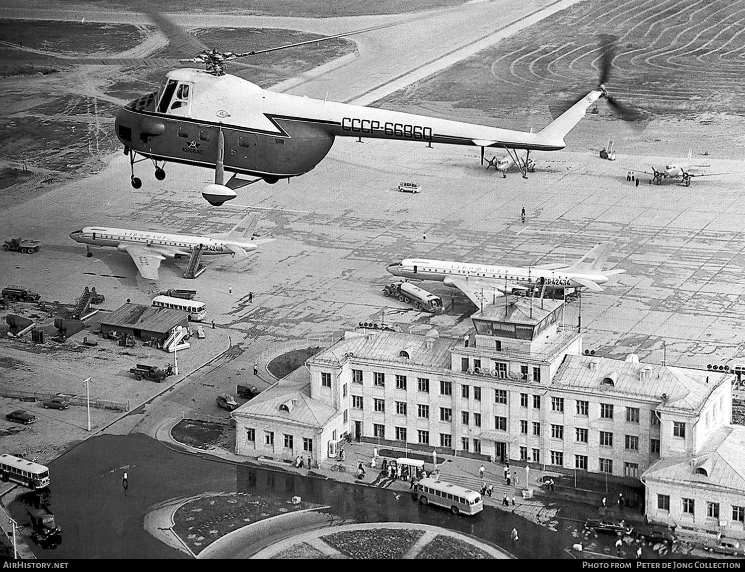 Aircraft Photo of CCCP-66860 | Mil Mi-4P | Aeroflot | AirHistory.net #297132