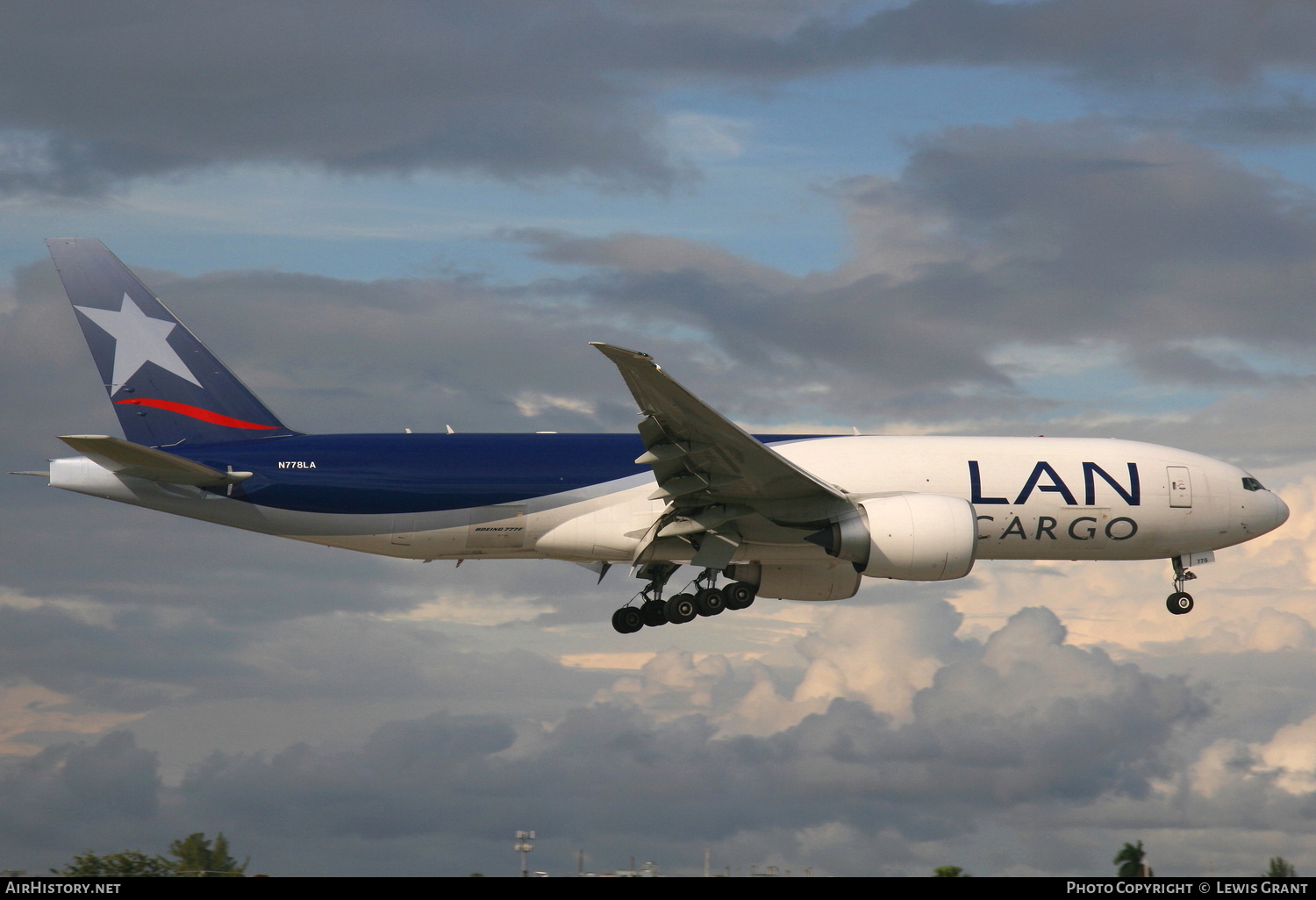 Aircraft Photo of N778LA | Boeing 777-F16 | LAN Cargo | AirHistory.net #297231