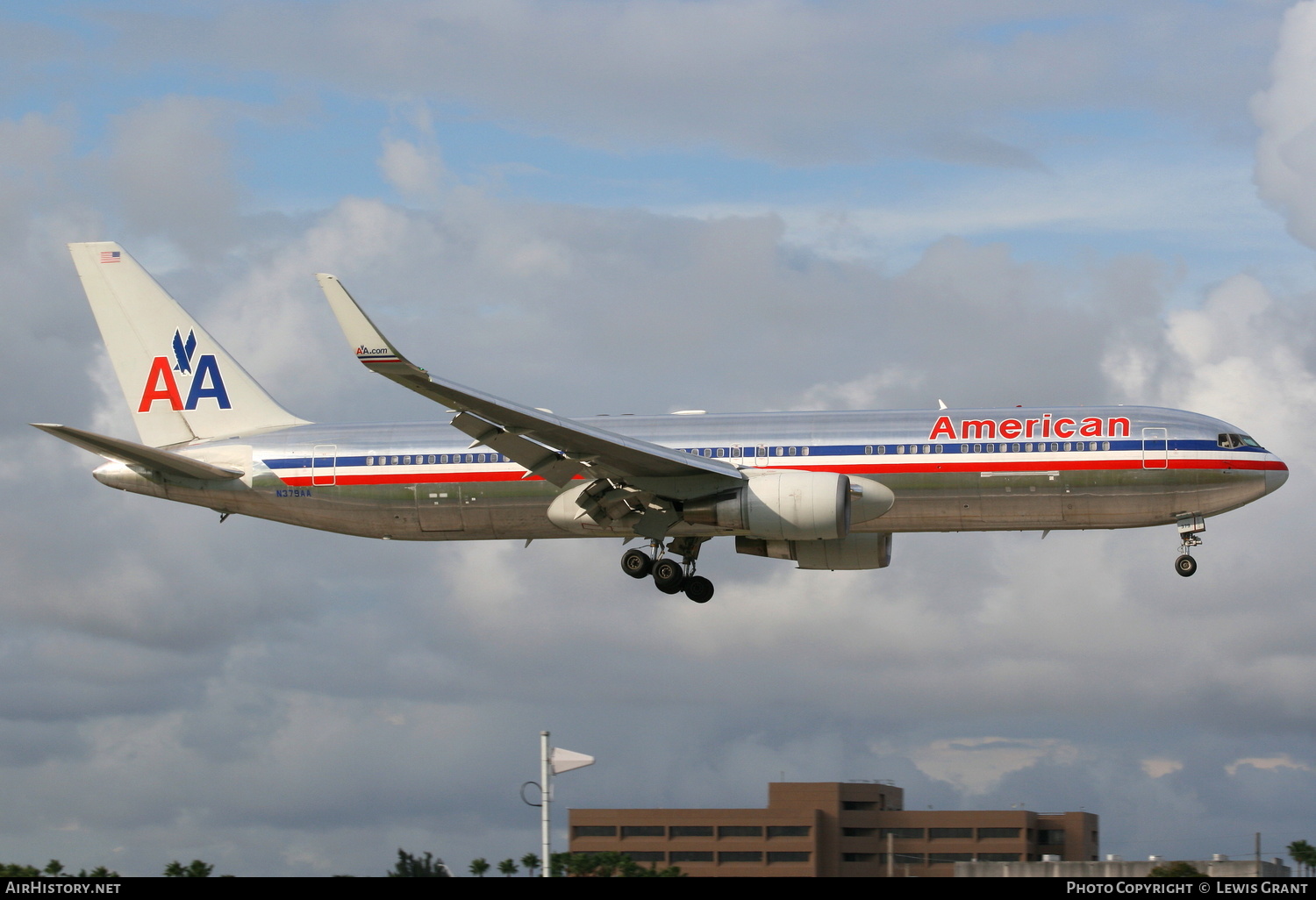 Aircraft Photo of N379AA | Boeing 767-323/ER | American Airlines | AirHistory.net #297233