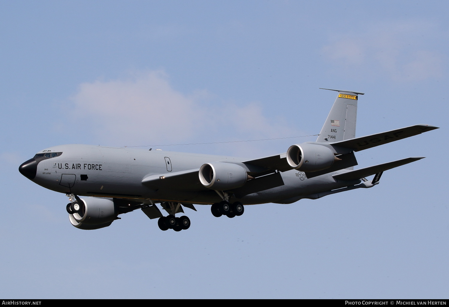 Aircraft Photo of 57-1441 / 71441 | Boeing KC-135R Stratotanker | USA - Air Force | AirHistory.net #297473